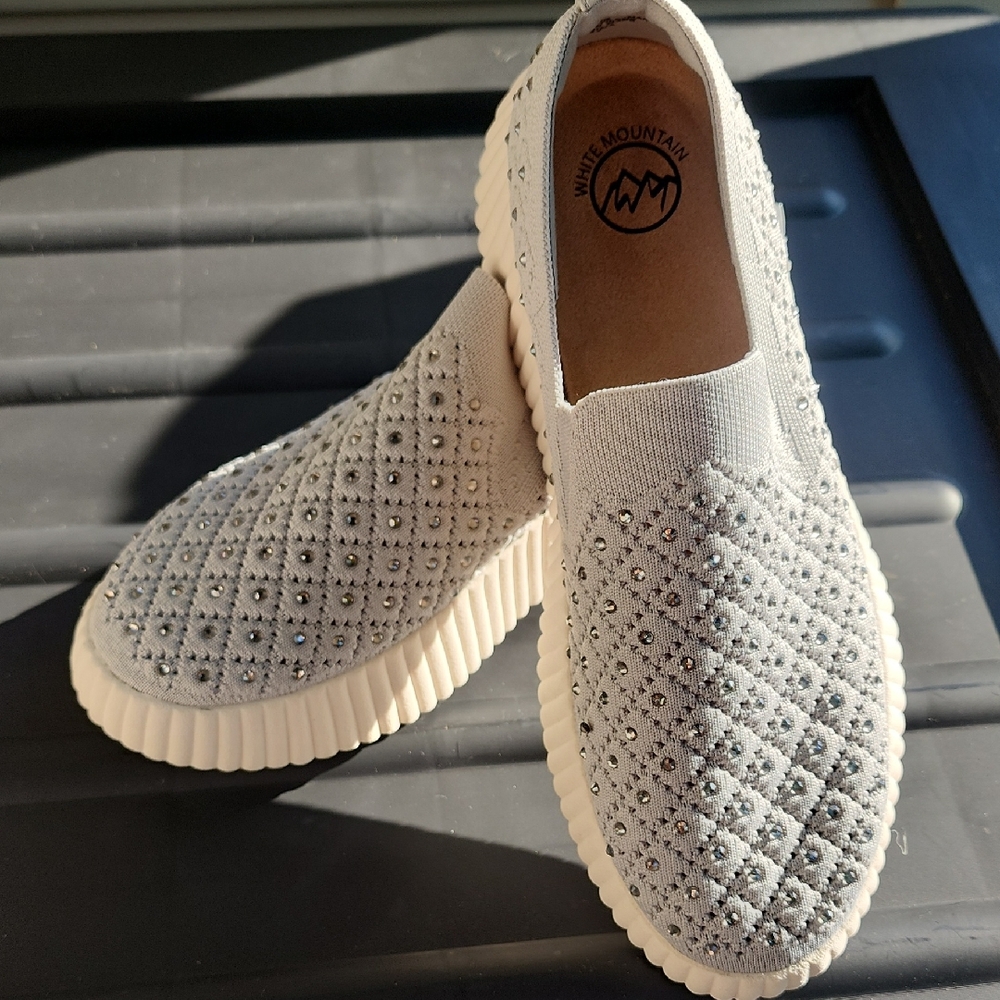 White Mountain Women's Sparkling Light Blue Gray Slip-On Sneakers